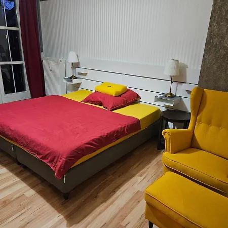 Sonnenstein Flat With 3 Bedrooms & Free Vvo Ticket Pirna